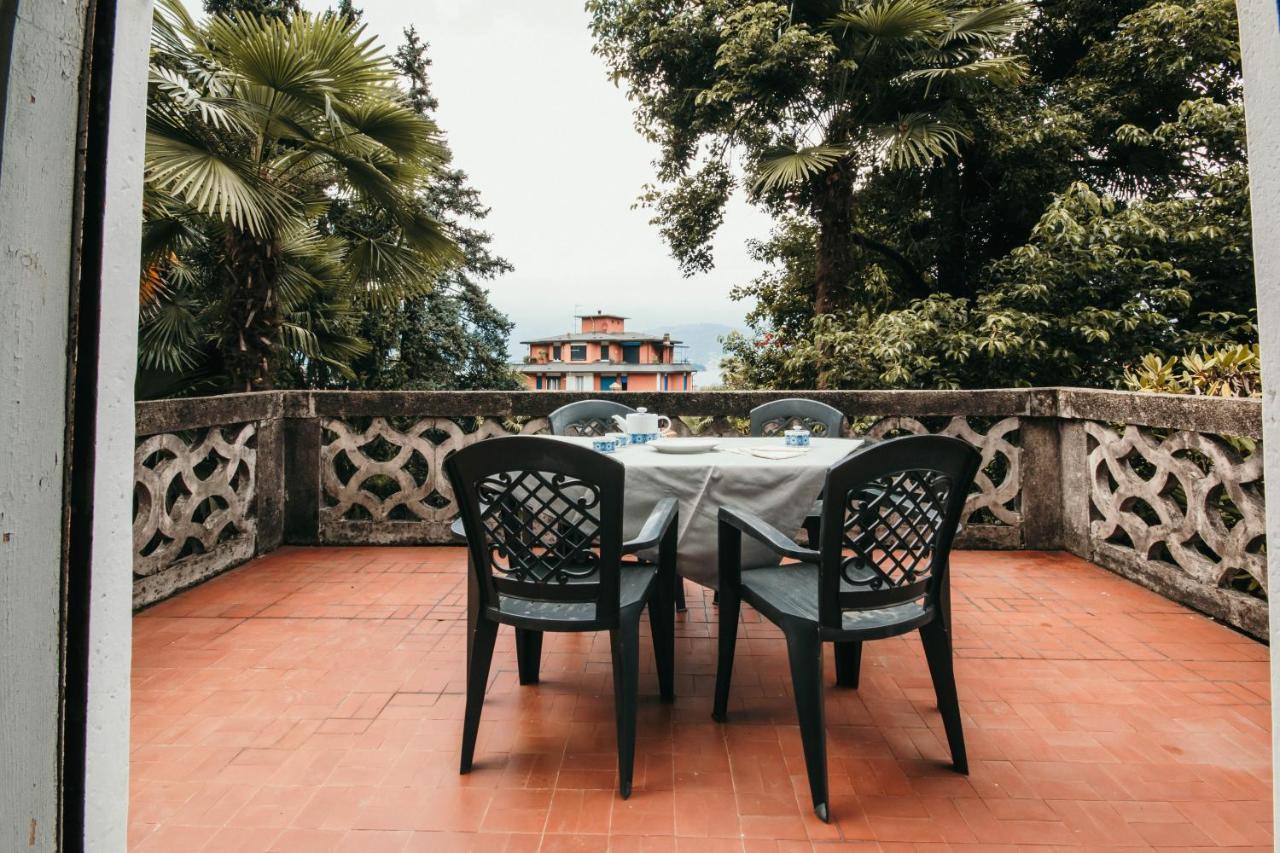 Library Apartment - Villa Candela Stresa Bagian luar foto