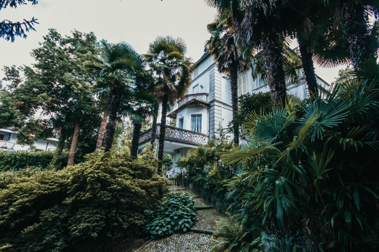 Library Apartment - Villa Candela Stresa Bagian luar foto